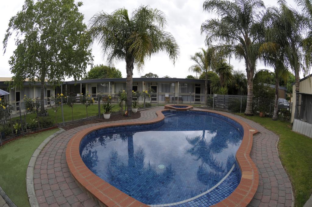 Warrina Motor Inn Wodonga Cbd Exterior photo
